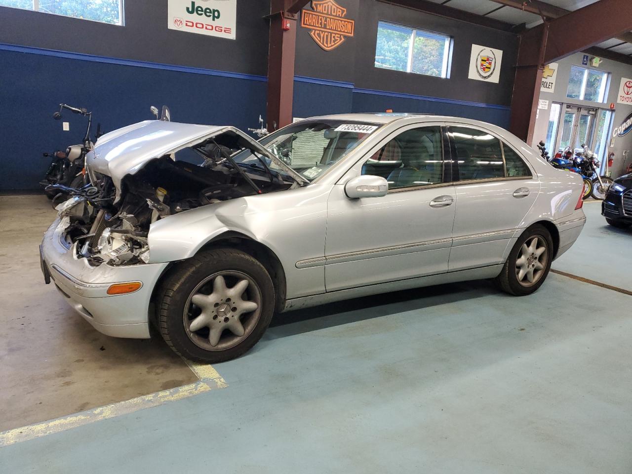 2003 Mercedes-Benz C-klasse VIN WDBRF61J73A504512