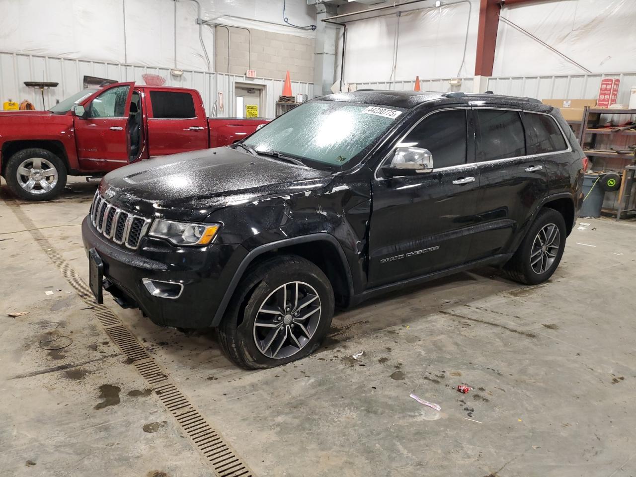 2018 Jeep Grand Cherokee VIN 1C4RJFBG4JC215365