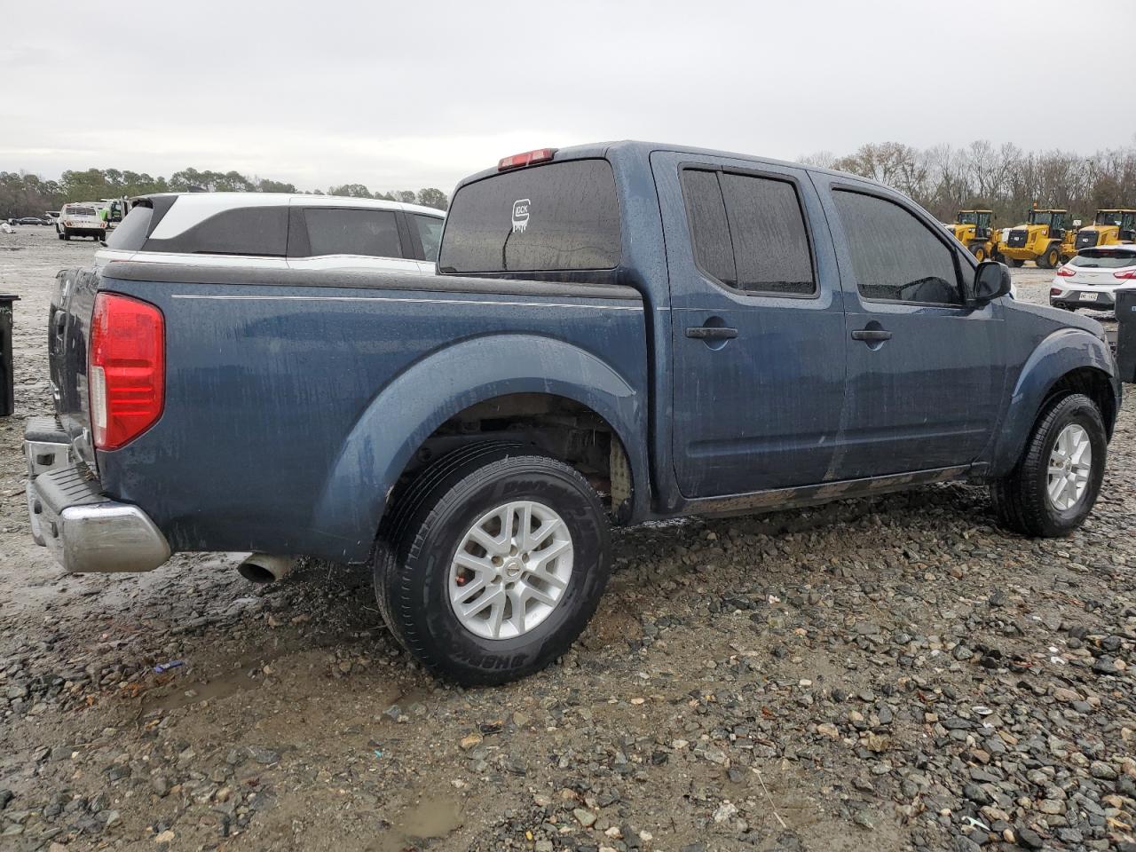 2018 Nissan Navara (Frontier) VIN 1N6AD0ER6JN771337 Copart auction photo, front end / undercarriage damage thumbnail 3