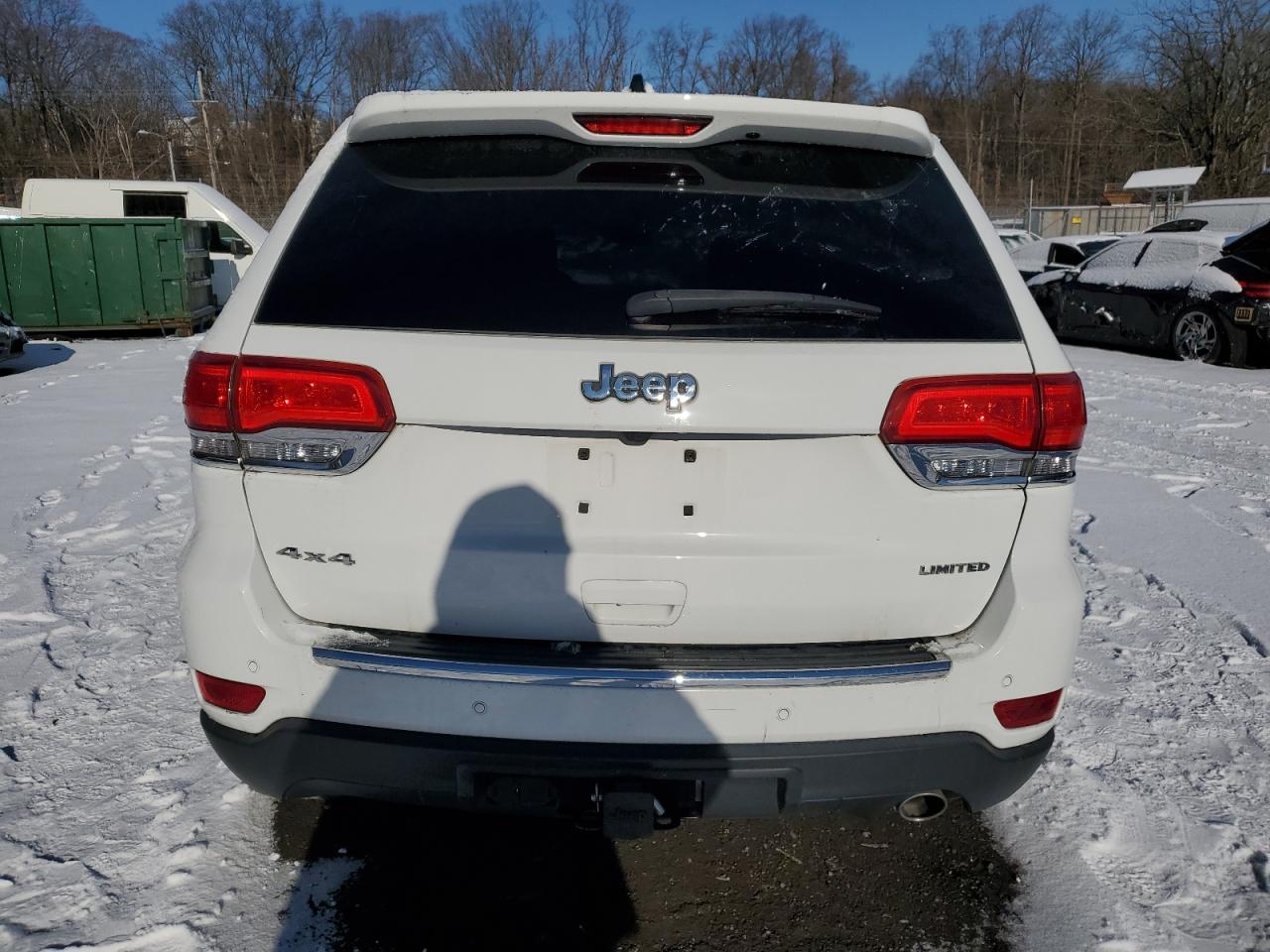 2017 Jeep Grand Cherokee VIN 1C4RJFBG7HC824833 Copart auction photo, normal wear / mechanical damage thumbnail 6
