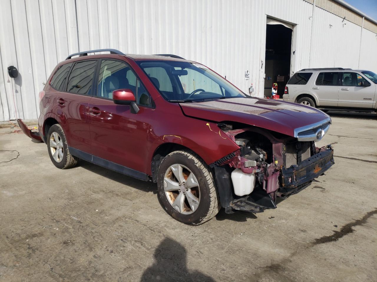 2015 Subaru Forester VIN JF2SJADC4FH400462 Copart auction photo, front end / minor dent/scratches damage thumbnail 4