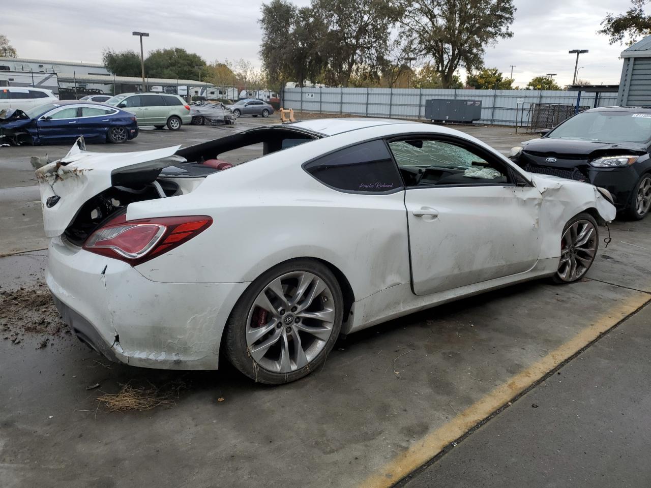 2013 Hyundai Genesis VIN KMHHU6KJ7DU096333 Copart auction photo, all over damage thumbnail 3