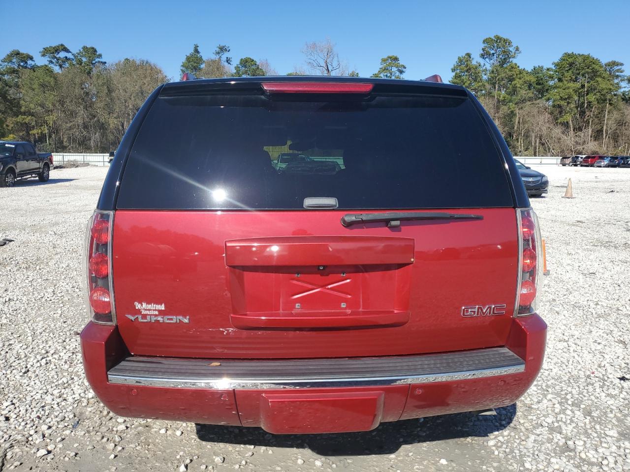 2014 GMC Yukon VIN 1GKS1EEF9ER173135 Copart auction photo, side / front end damage thumbnail 6