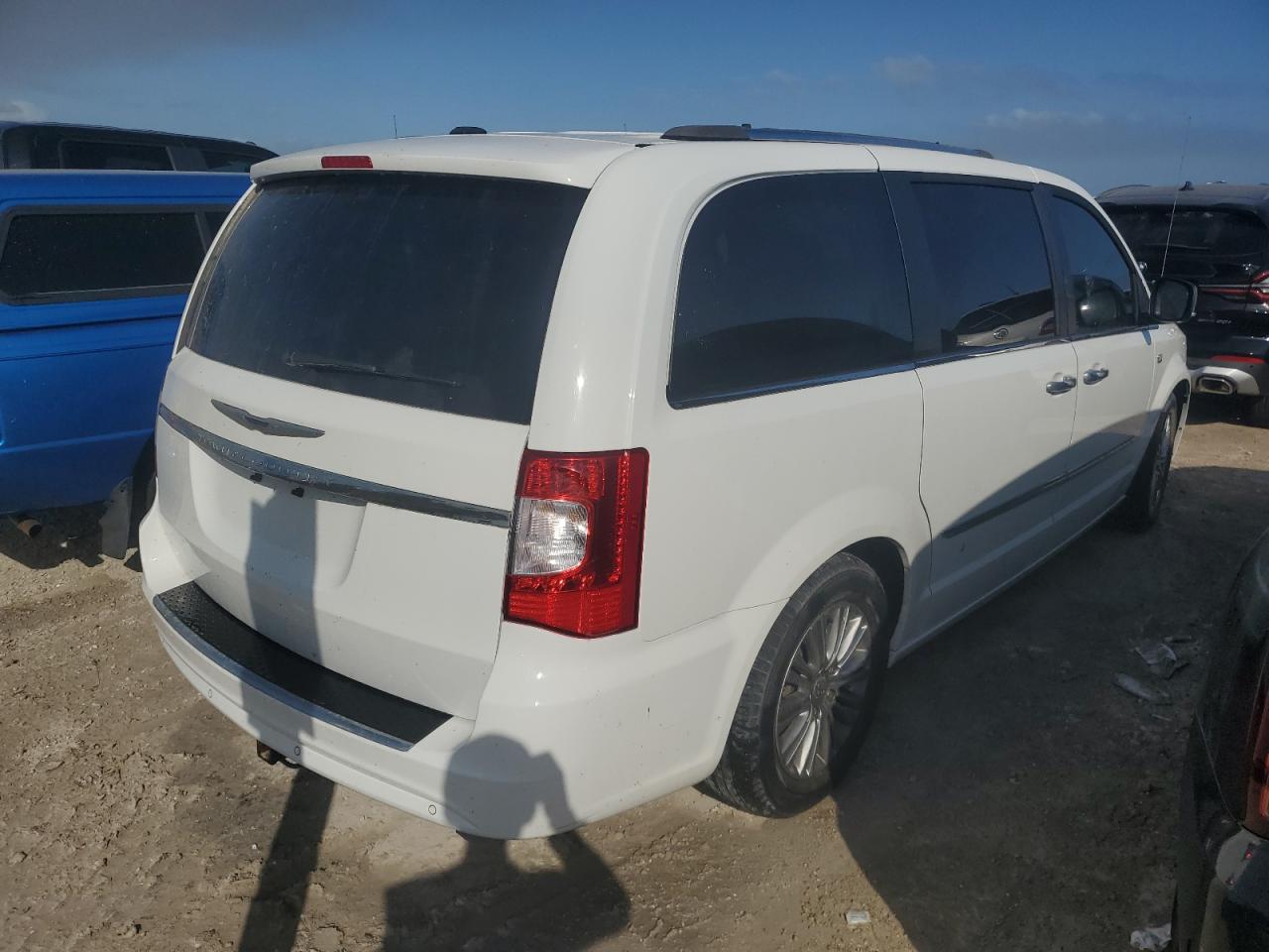 2014 Chrysler Town & Country VIN 2C4RC1CG5ER455145 Copart auction photo, water/flood damage thumbnail 3