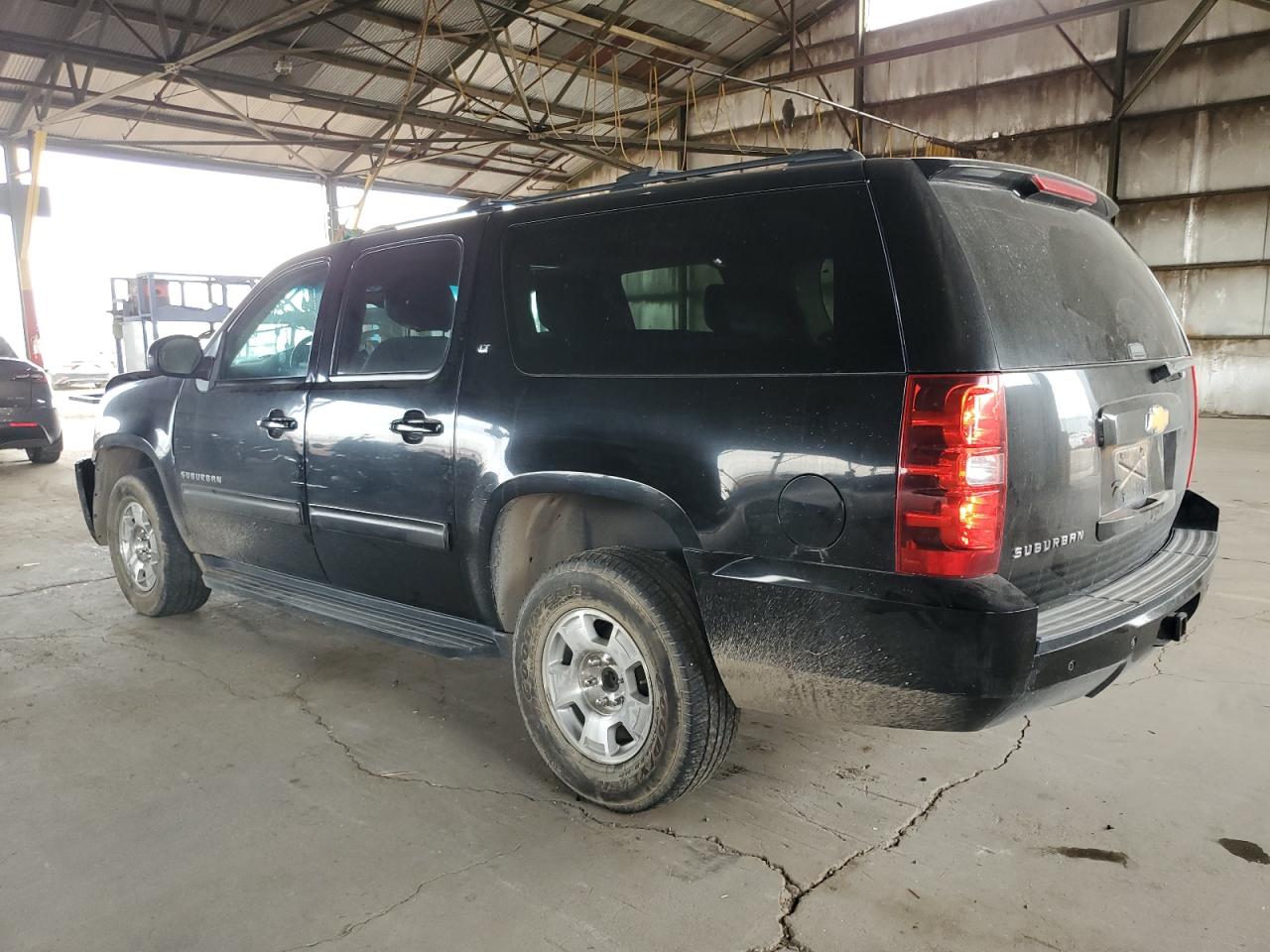 2013 Chevrolet Suburban VIN 1GNSKJE75DR329994 Copart auction photo, front end damage thumbnail 2