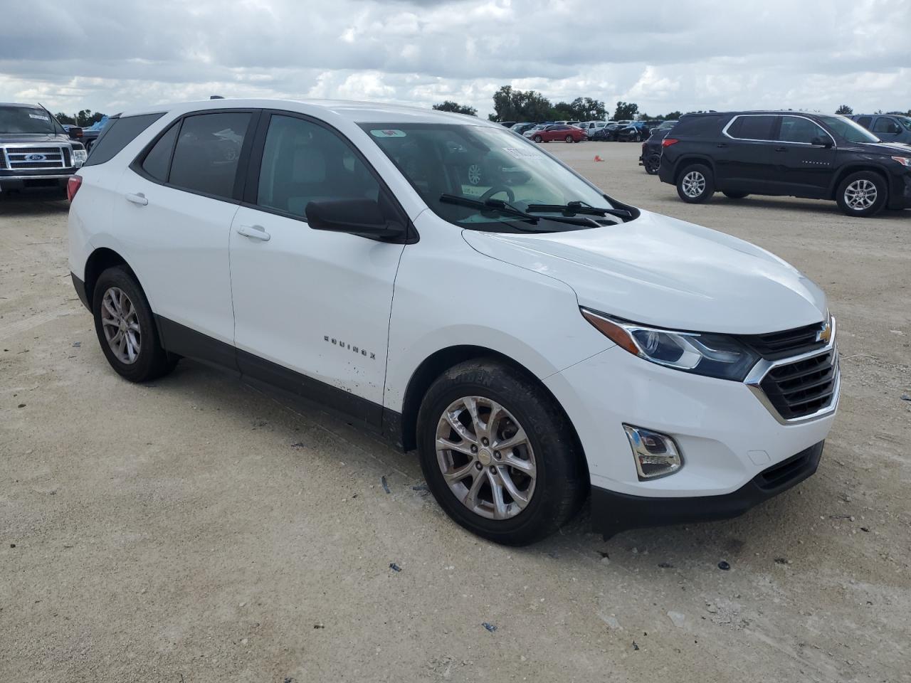 2020 Chevrolet Equinox VIN 3GNAXHEV3LS544919 Copart auction photo, burn - engine / rear end damage thumbnail 4