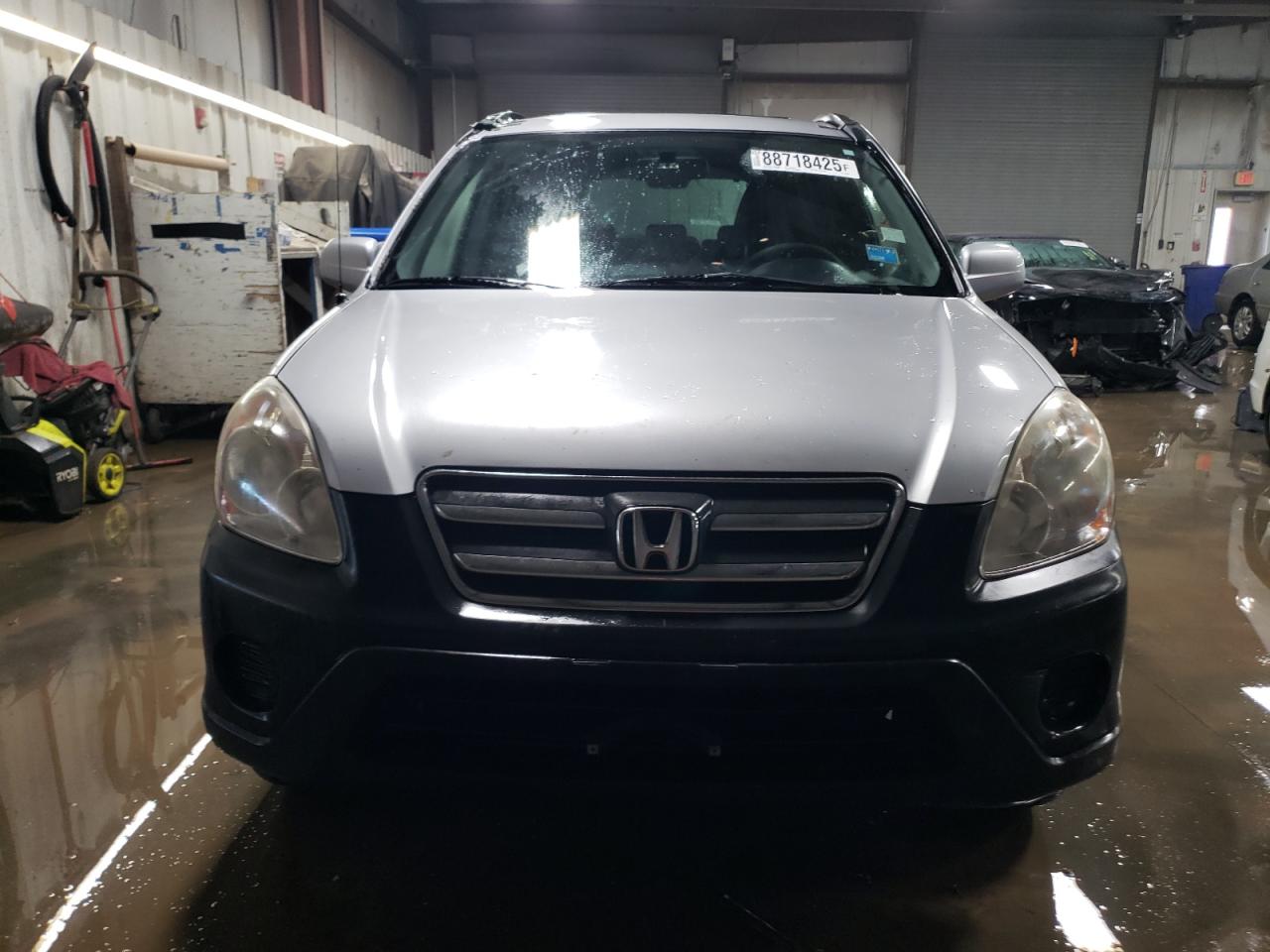 2005 Honda CR-V VIN JHLRD78805C055040 Copart auction photo, rear end damage thumbnail 5