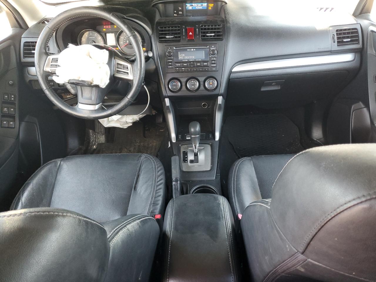 2015 Subaru Forester VIN JF2SJAHC1FH461648 Copart auction photo, front end / minor dent/scratches damage thumbnail 8