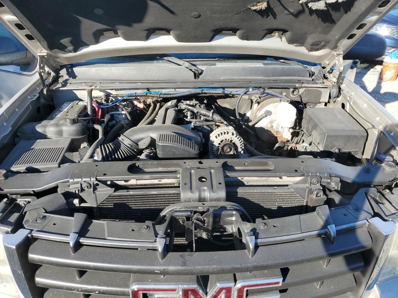 2009 GMC Sierra VIN 2GTEC29C891102251 Copart auction photo, rear end / minor dent/scratches damage thumbnail 11