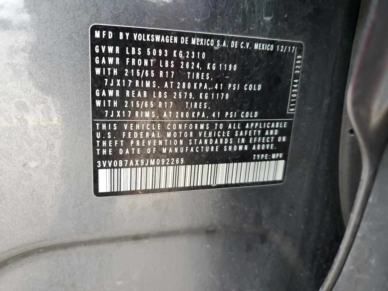 2018 Volkswagen Tiguan VIN 3VV0B7AX9JM092269 Copart auction photo, rear end damage thumbnail 13