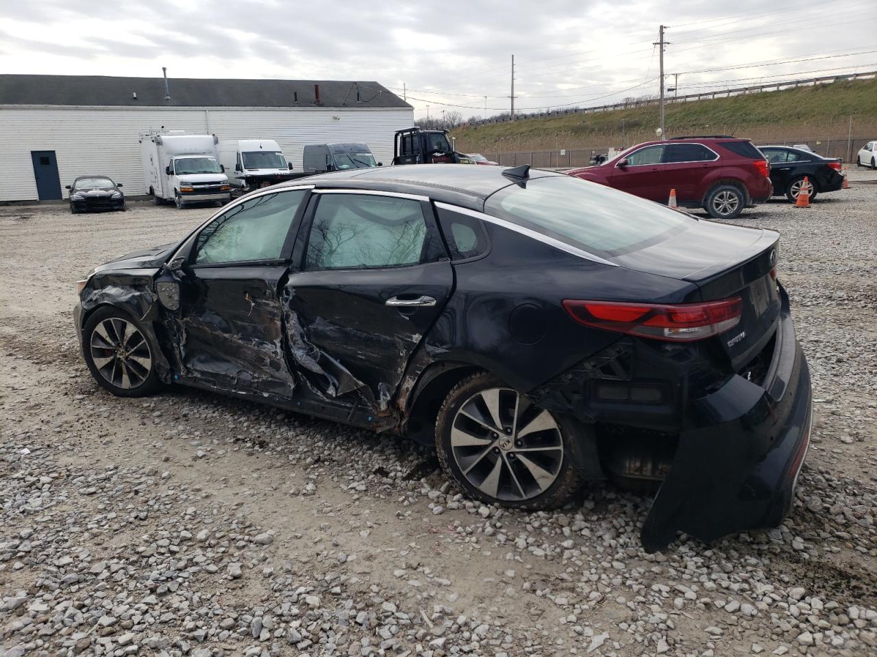 2016 KIA Optima VIN 5XXGV4L23GG043325 Copart auction photo, front end / side damage thumbnail 2