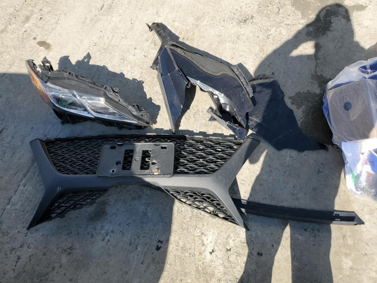2019 Toyota Camry VIN 4T1B11HK7KU832329 Copart auction photo, front end damage thumbnail 12