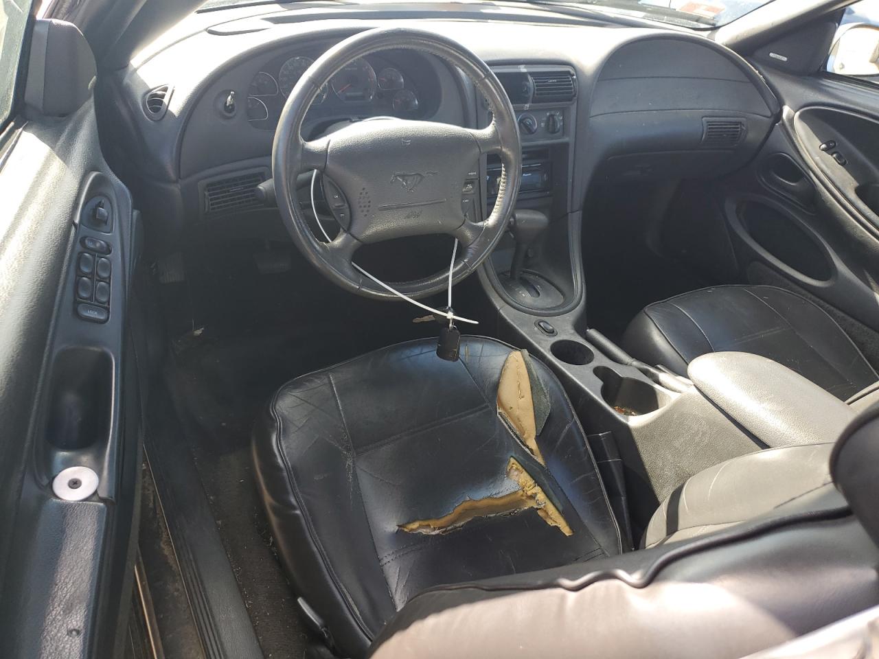 2002 Ford Mustang VIN 1FAFP44482F201659 Copart auction photo, front end / minor dent/scratches damage thumbnail 8