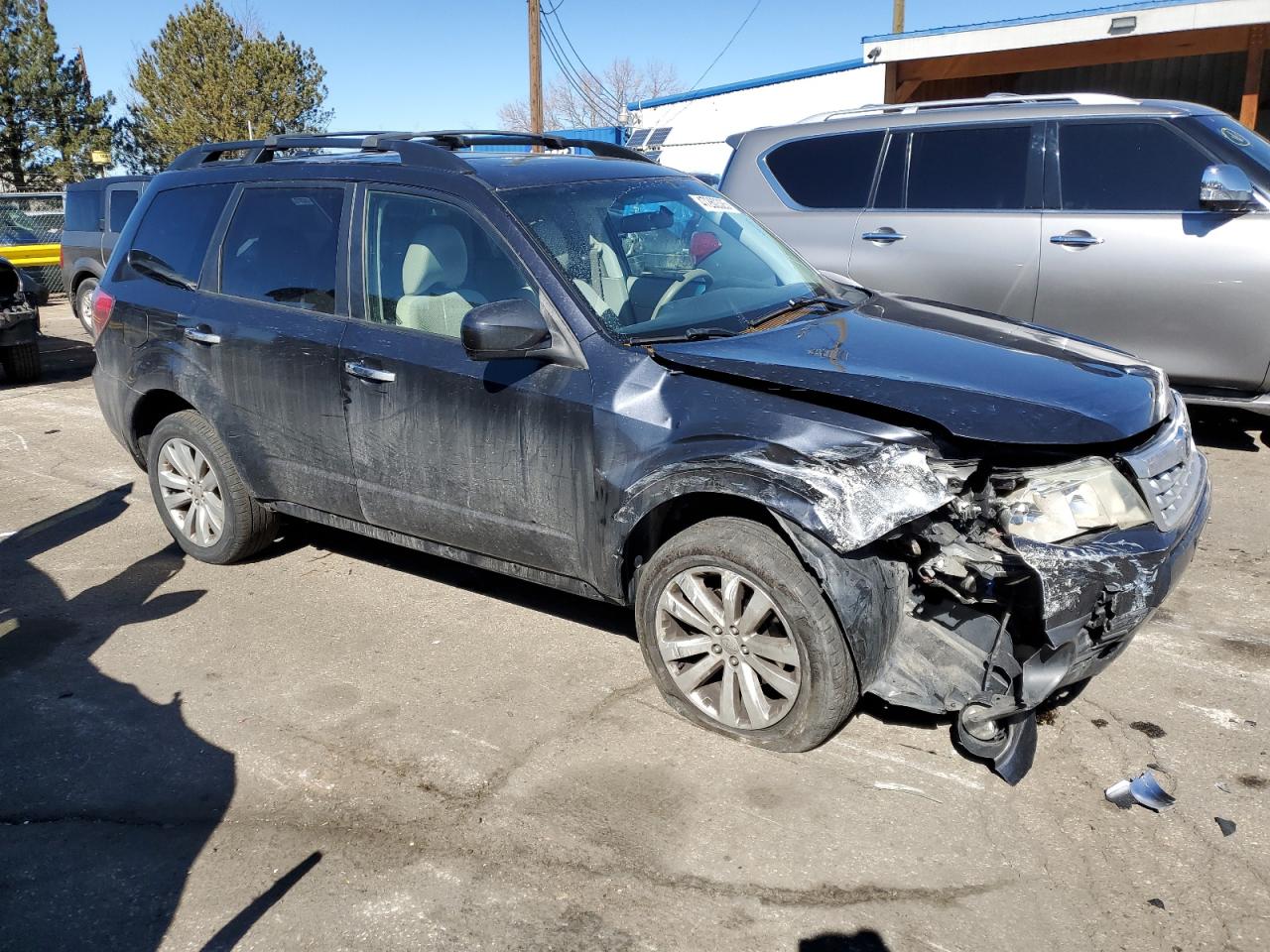 2013 Subaru Forester VIN JF2SHADC8DH433103 Copart auction photo, front end damage thumbnail 4
