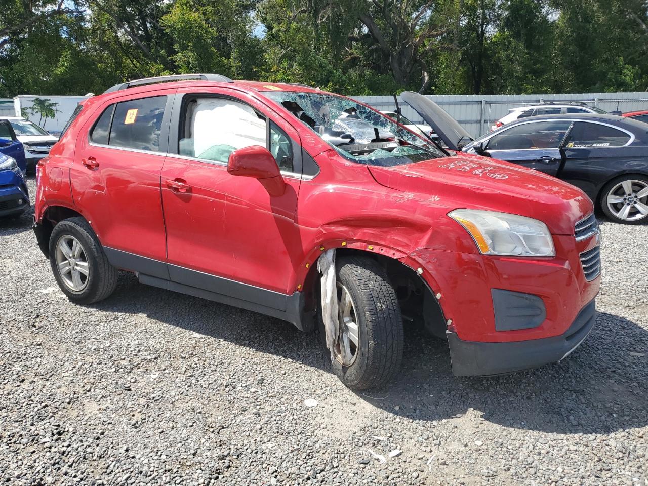 2015 Chevrolet Trax VIN KL7CJLSB6FB262660 Copart auction photo, front end / side damage thumbnail 4
