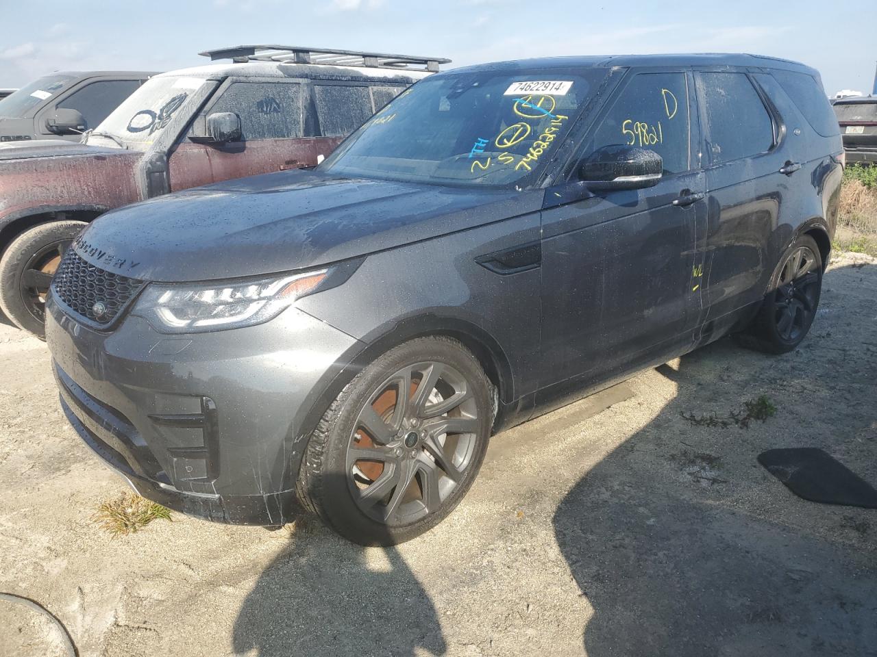 2019 Land Rover Discovery VIN SALRR2RV0KA096290 - Copart auction photo