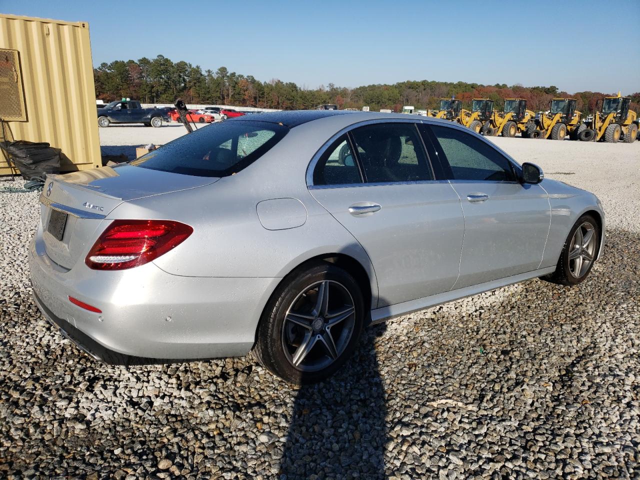 2017 Mercedes-Benz E-klasse VIN WDDZF4KB9HA046031 Copart auction photo, front end / side damage thumbnail 3