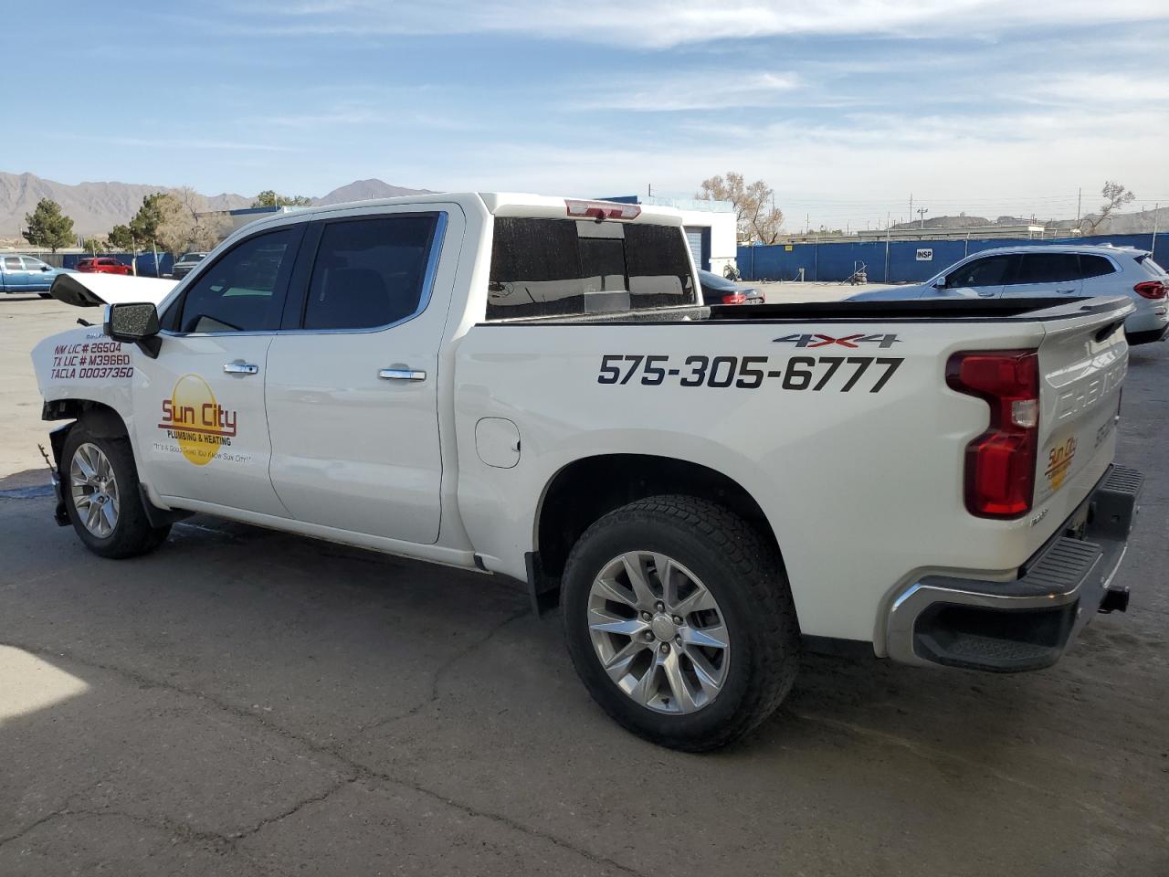 2020 Chevrolet Silverado VIN 3GCUYGELXLG275011 Copart auction photo, front end damage thumbnail 2