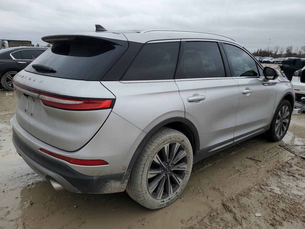 2020 Lincoln Corsair VIN 5LMCJ2C91LUL09269 Copart auction photo, front end / side damage thumbnail 3