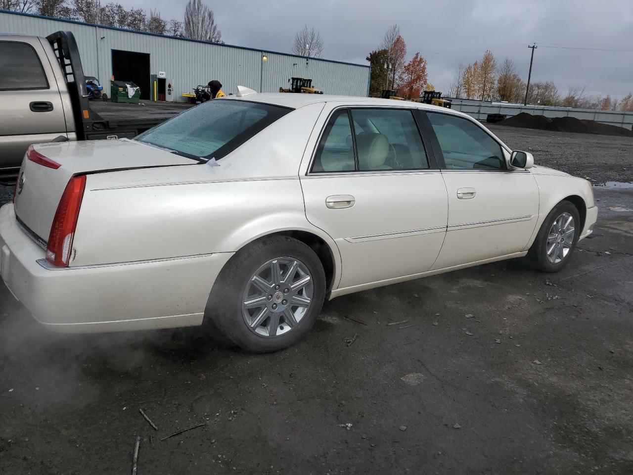 2010 Cadillac DTS VIN 1G6KH5EY4AU134486 Copart auction photo, rear end damage thumbnail 3