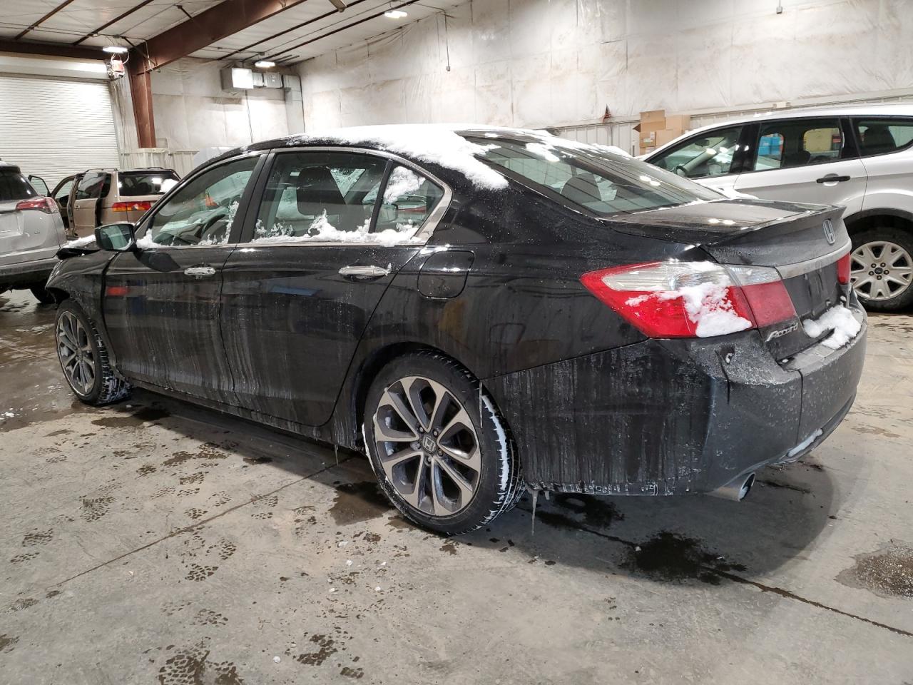 2015 Honda Accord VIN 1HGCR2F56FA239235 Copart auction photo, front end damage thumbnail 2