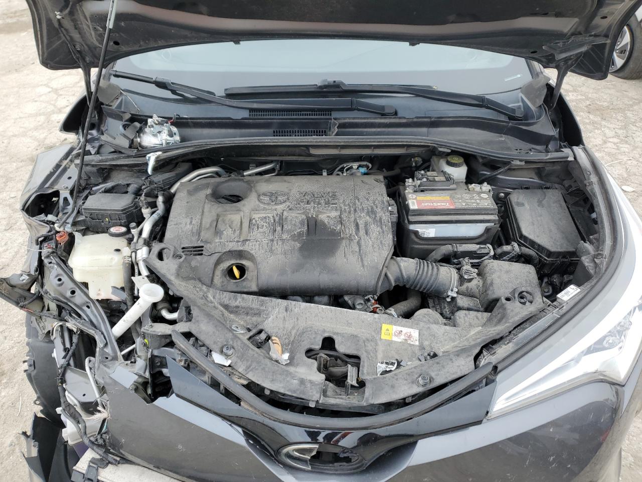 2018 Toyota C-HR VIN NMTKHMBX4JR008215 Copart auction photo, front end / minor dent/scratches damage thumbnail 12