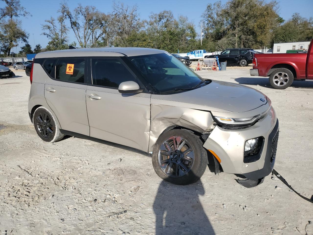 2020 KIA Soul VIN KNDJ33AUXL7009721 Copart auction photo, front end / side damage thumbnail 4