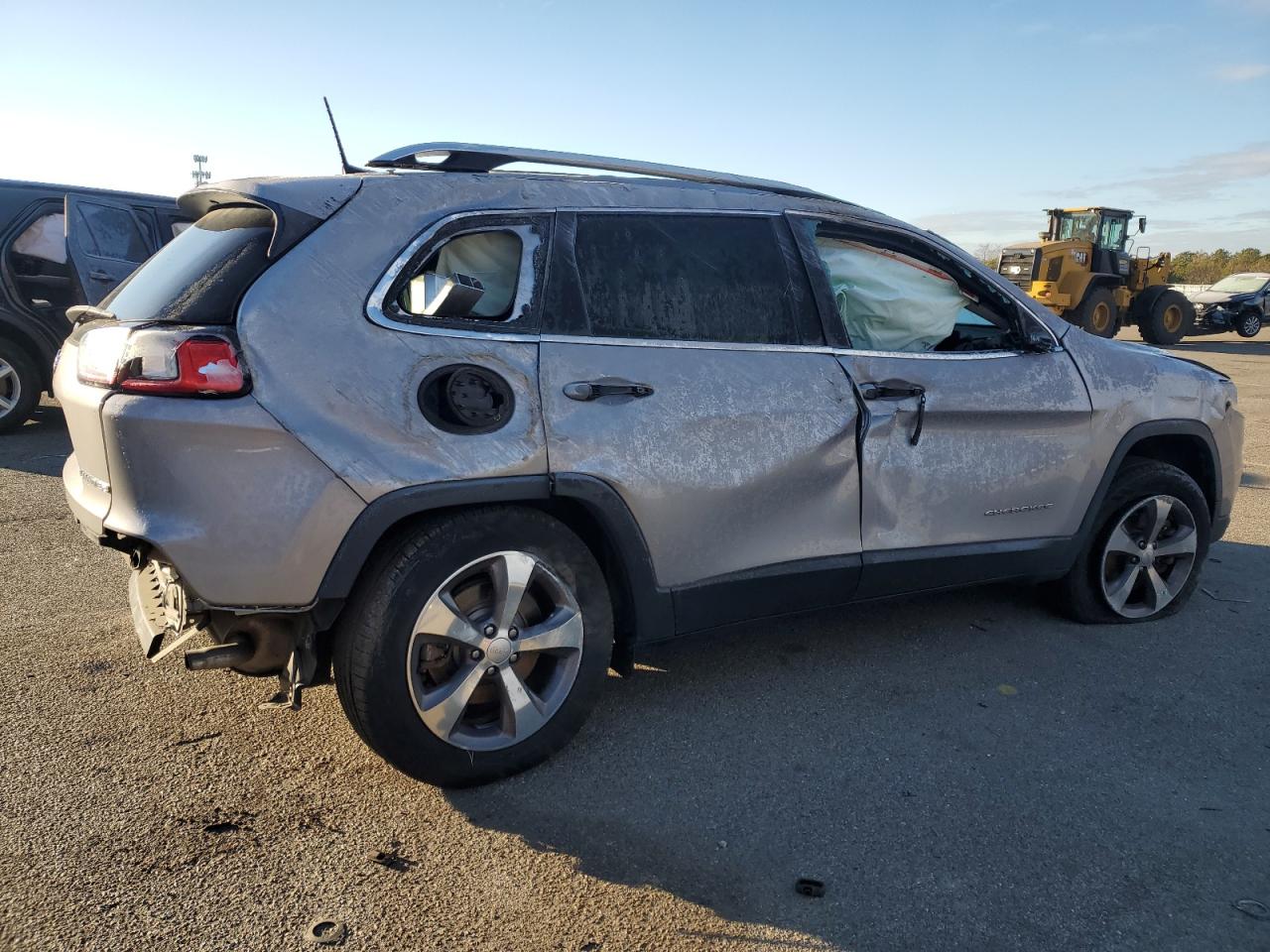 2019 Jeep Grand Cherokee VIN 1C4PJMDX2KD482069 Copart auction photo, rollover damage thumbnail 3