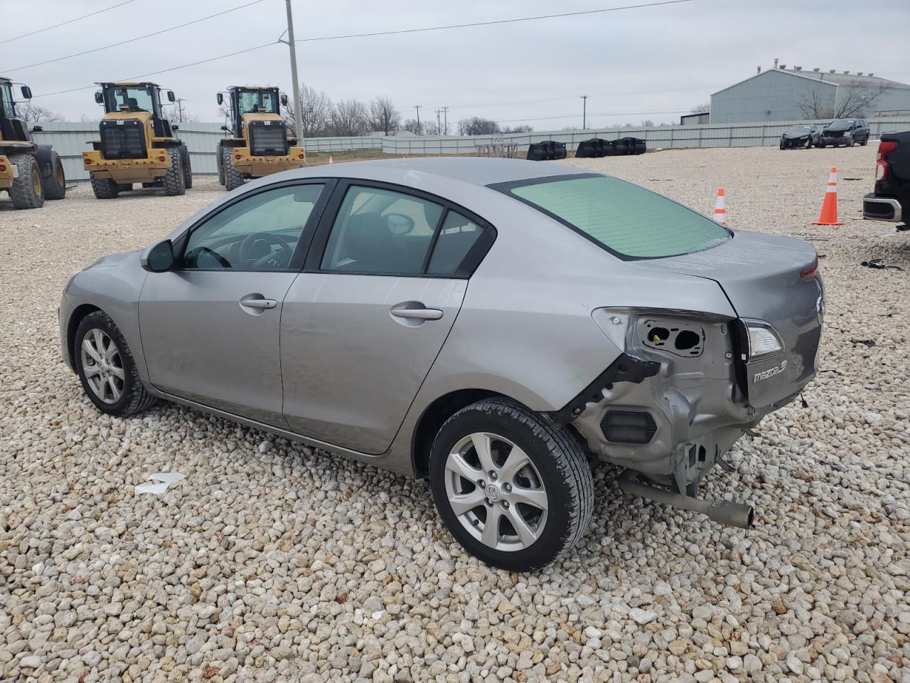 2010 Mazda 3 VIN JM1BL1SF0A1320146 Copart auction photo, rear end damage thumbnail 2