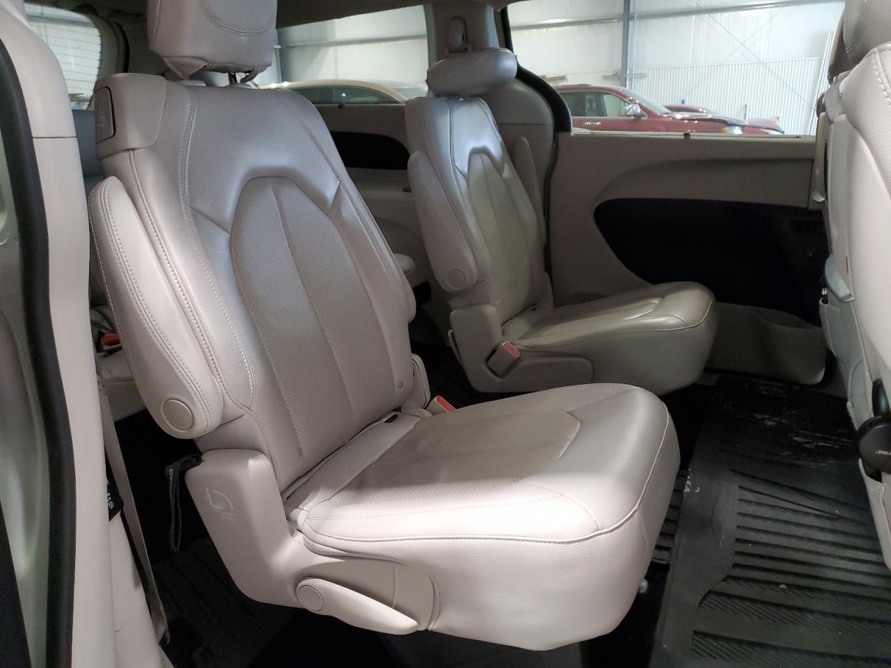 2020 Chrysler Pacifica VIN 2C4RC1EG0LR243148 Copart auction photo, side damage thumbnail 11