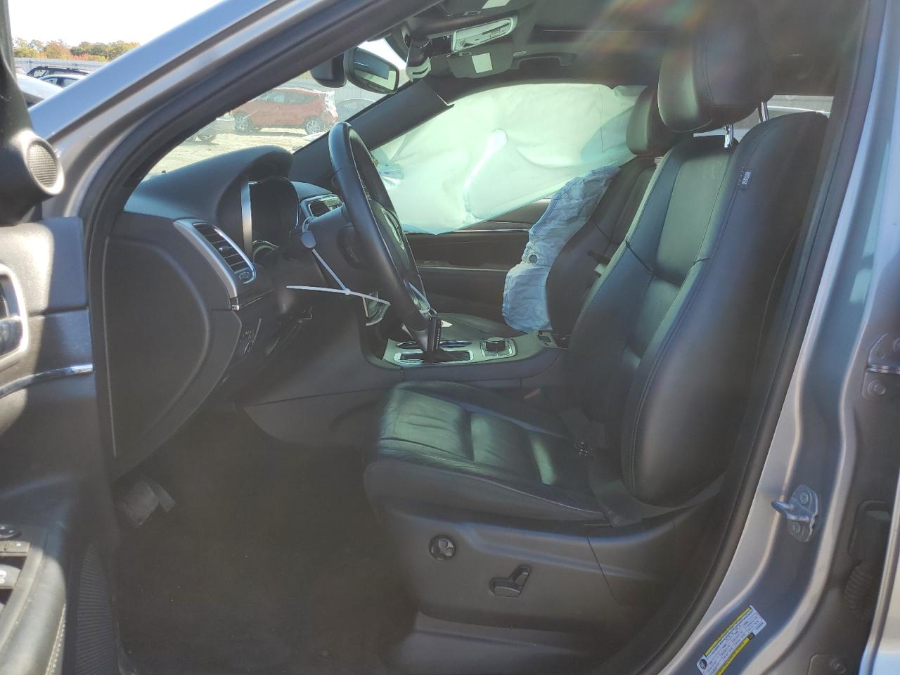 2018 Jeep Grand Cherokee VIN 1C4RJFBG2JC333026 Copart auction photo, all over damage thumbnail 7