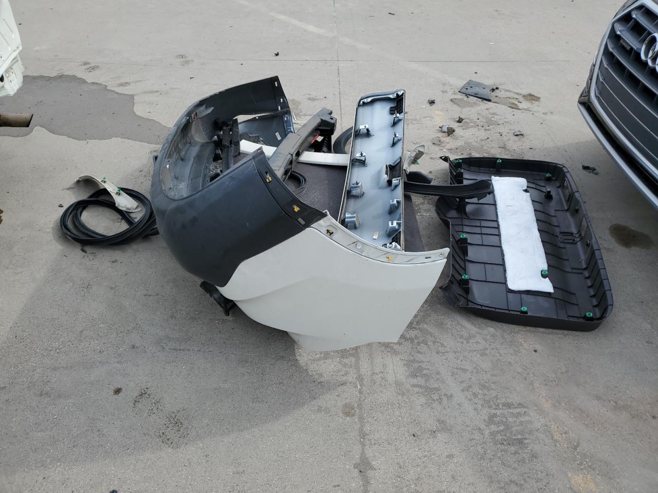 2014 Honda CR-V VIN 5J6RM3H76EL027122 Copart auction photo, rear end / hail damage thumbnail 12