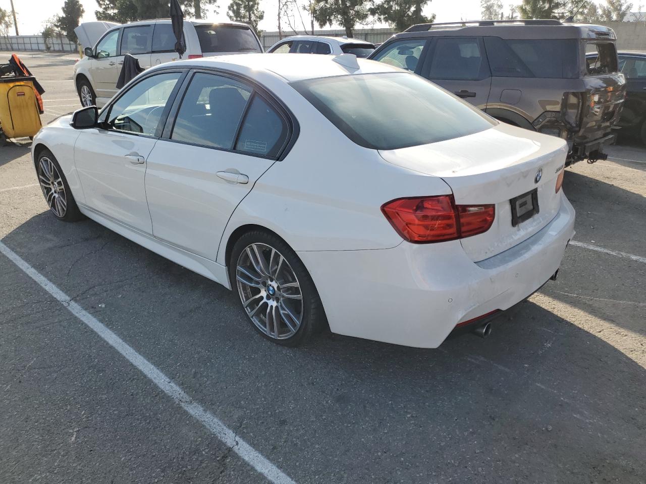 2015 BMW 3er VIN WBA3A9G55FNS66736 Copart auction photo, mechanical damage thumbnail 2