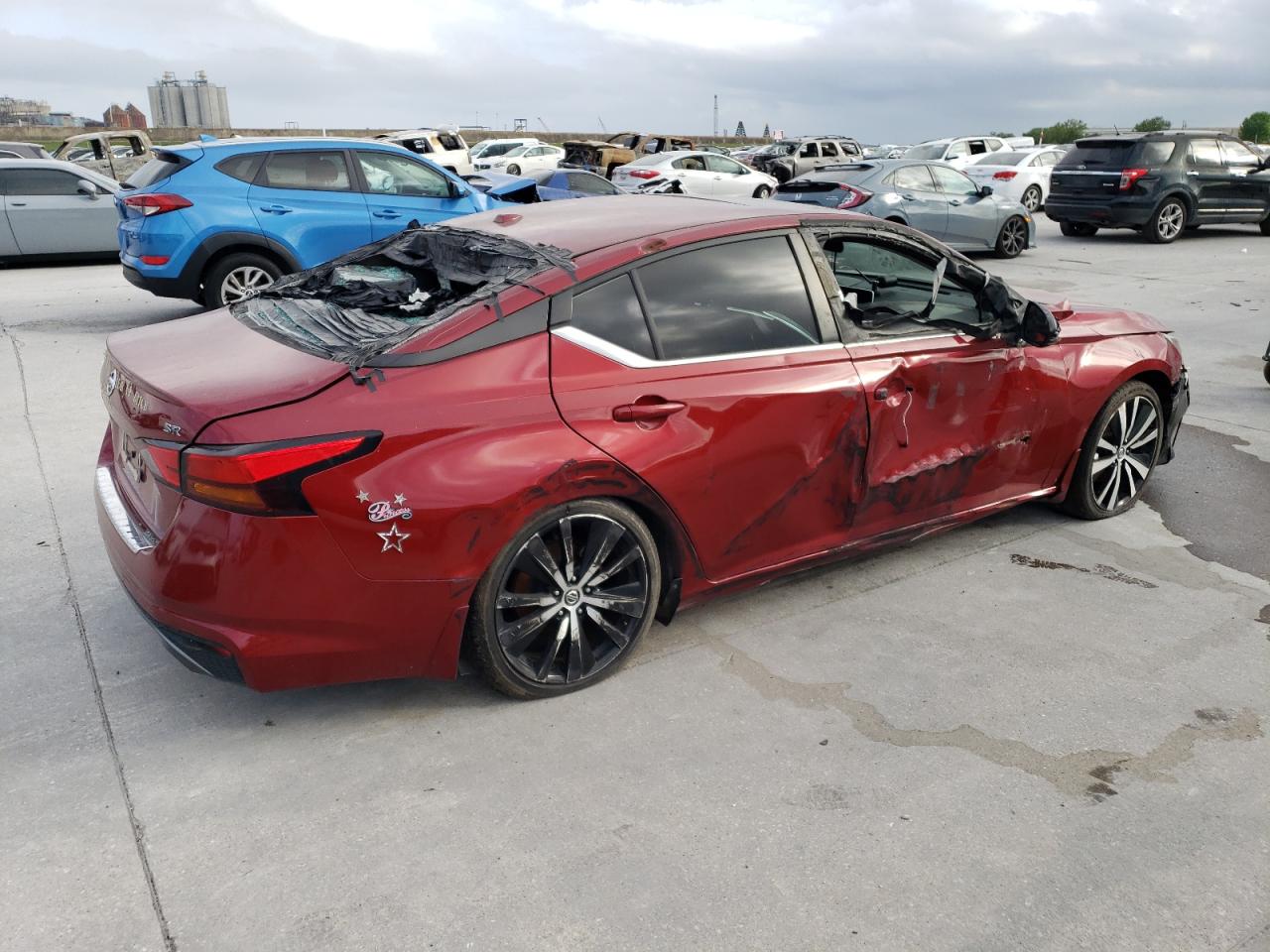 2020 Nissan Altima VIN 1N4BL4CVXLC112036 Copart auction photo, side / front end damage thumbnail 3