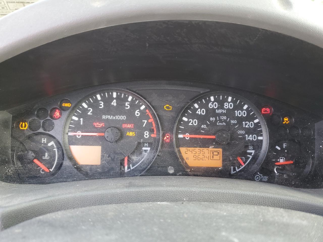 2013 Nissan XTerra VIN 5N1AN0NW0DN823907 Copart auction photo, front end / minor dent/scratches damage thumbnail 9