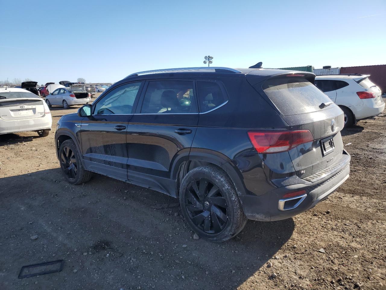 2024 Volkswagen Taos VIN 3VVVX7B2XRM050831 Copart auction photo, side / front end damage thumbnail 2