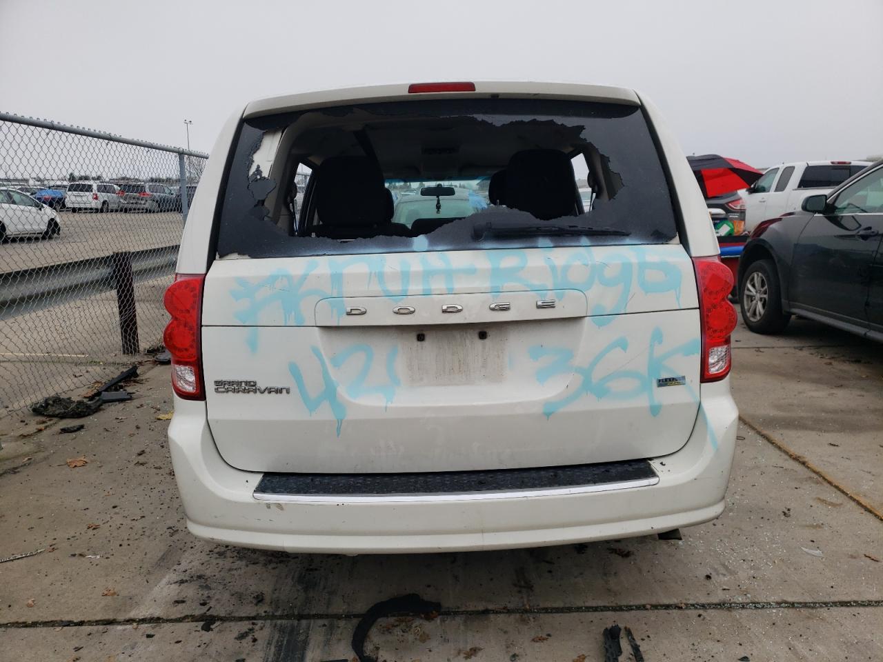 2013 Dodge Caravan VIN 2C4RDGCG8DR502859 Copart auction photo, vandalism damage thumbnail 6
