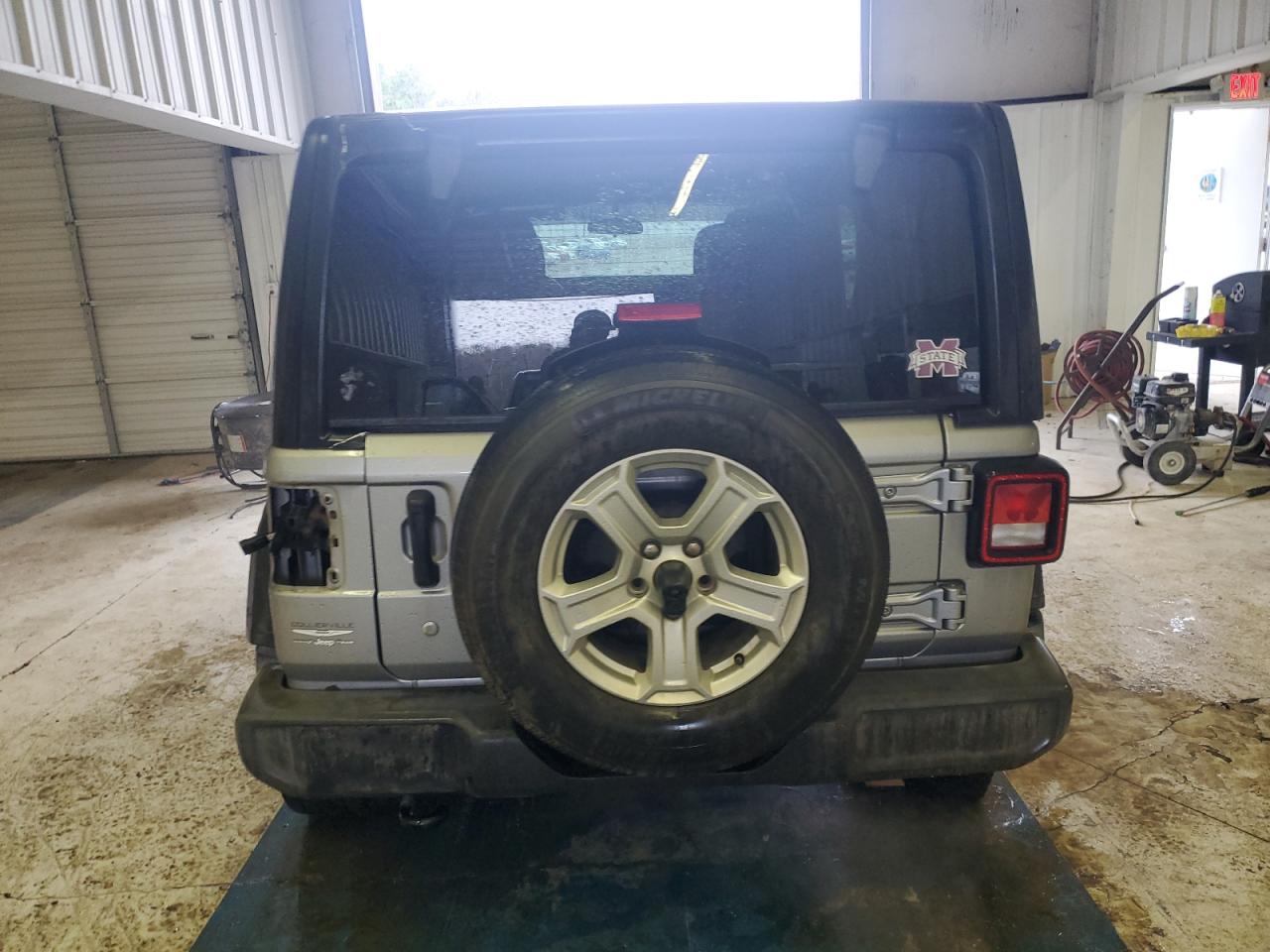 2019 Jeep Wrangler VIN 1C4HJXDG7KW536265 Copart auction photo, side damage thumbnail 6