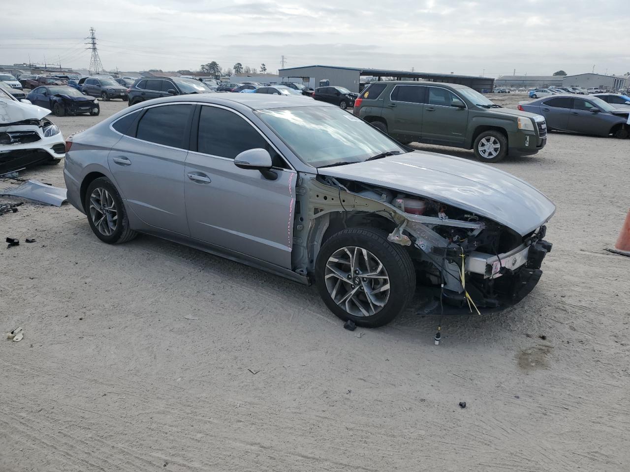 2023 Hyundai Sonata VIN KMHL64JA3PA278188 Copart auction photo, front end / minor dent/scratches damage thumbnail 4