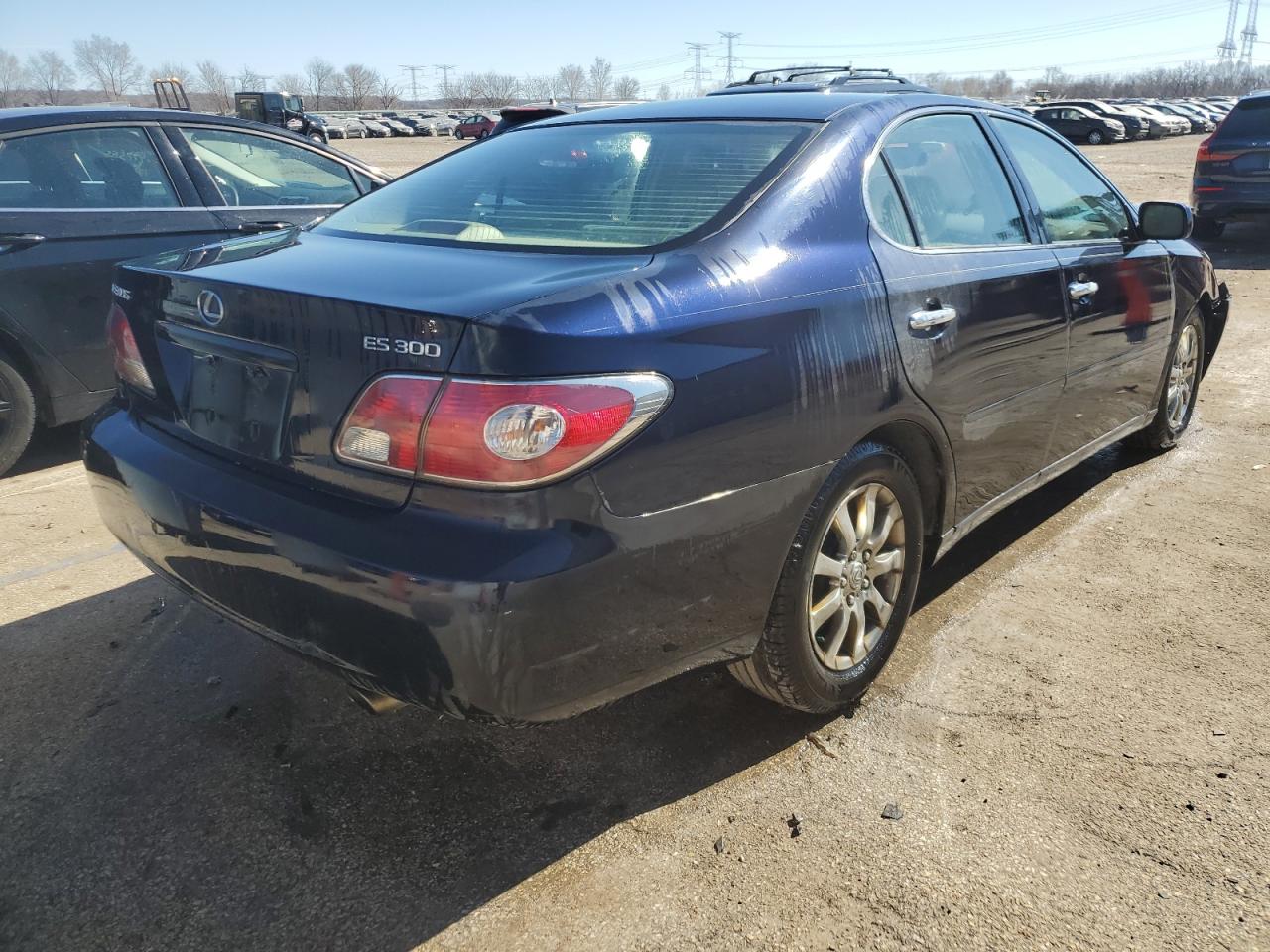 2003 Lexus ES VIN JTHBF30G130119524 Copart auction photo, front end / minor dent/scratches damage thumbnail 3