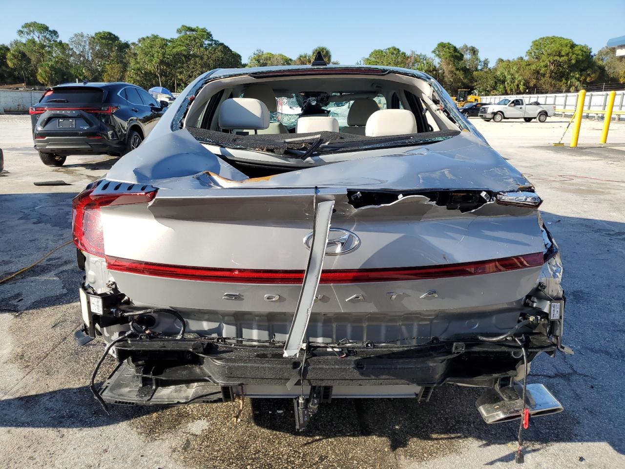 2023 Hyundai Sonata VIN KMHL64JA5PA291055 Copart auction photo, all over / minor dent/scratches damage thumbnail 6