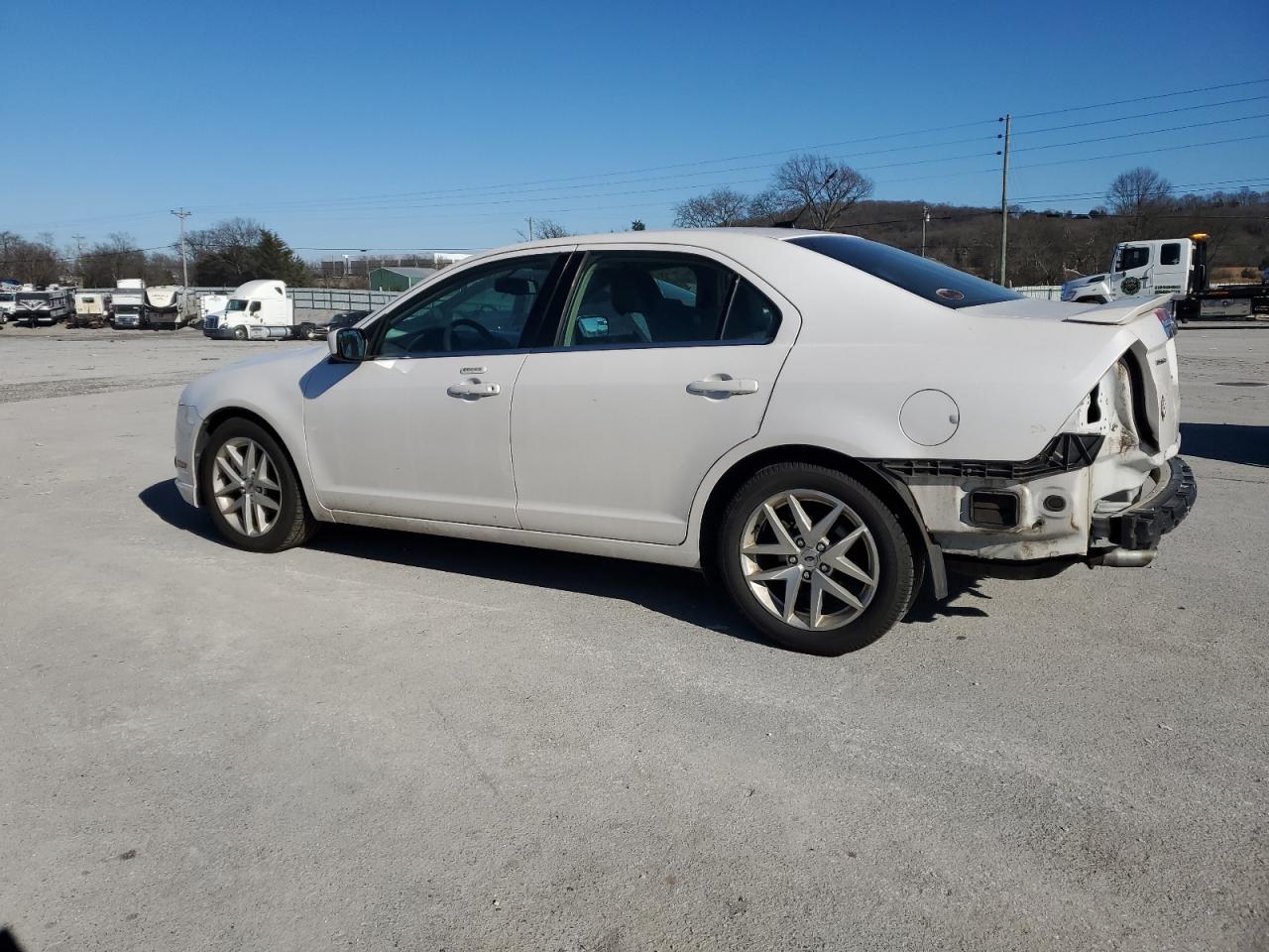 2011 Ford Fusion VIN 3FAHP0JG7BR159181 Copart auction photo, rear end damage thumbnail 2
