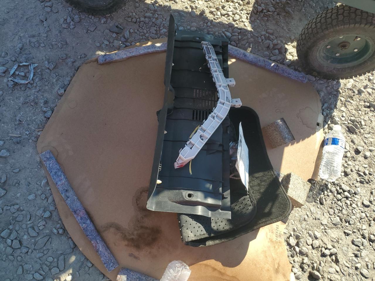 2018 Mitsubishi Mirage VIN ML32F3FJ3JHF03393 Copart auction photo, rear end damage thumbnail 12