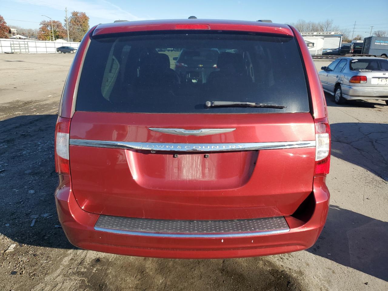 2016 Chrysler Town & Country VIN 2C4RC1BG7GR189261 Copart auction photo, front end damage thumbnail 6