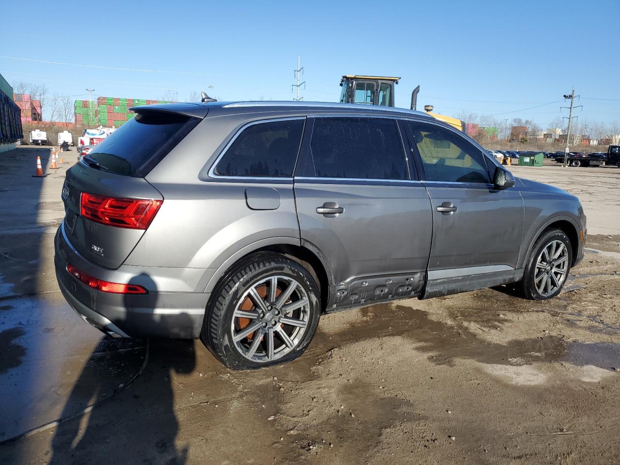 2017 Audi Q7 VIN WA1LAAF74HD032453 Copart auction photo, front end / rear end damage thumbnail 4