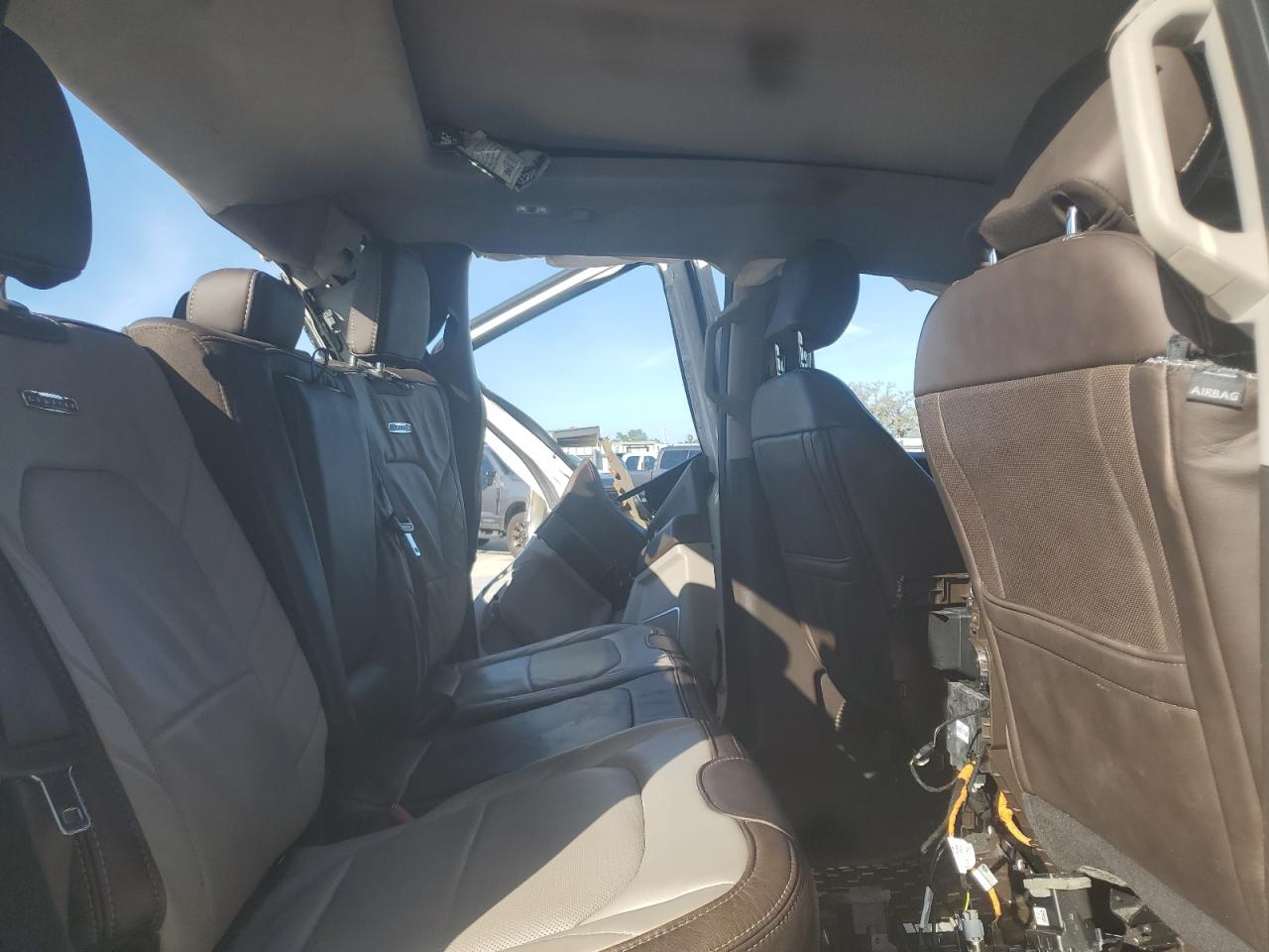 2019 Ford F350 VIN 1FT8W3BT7KEC20316 Copart auction photo, all over damage thumbnail 10