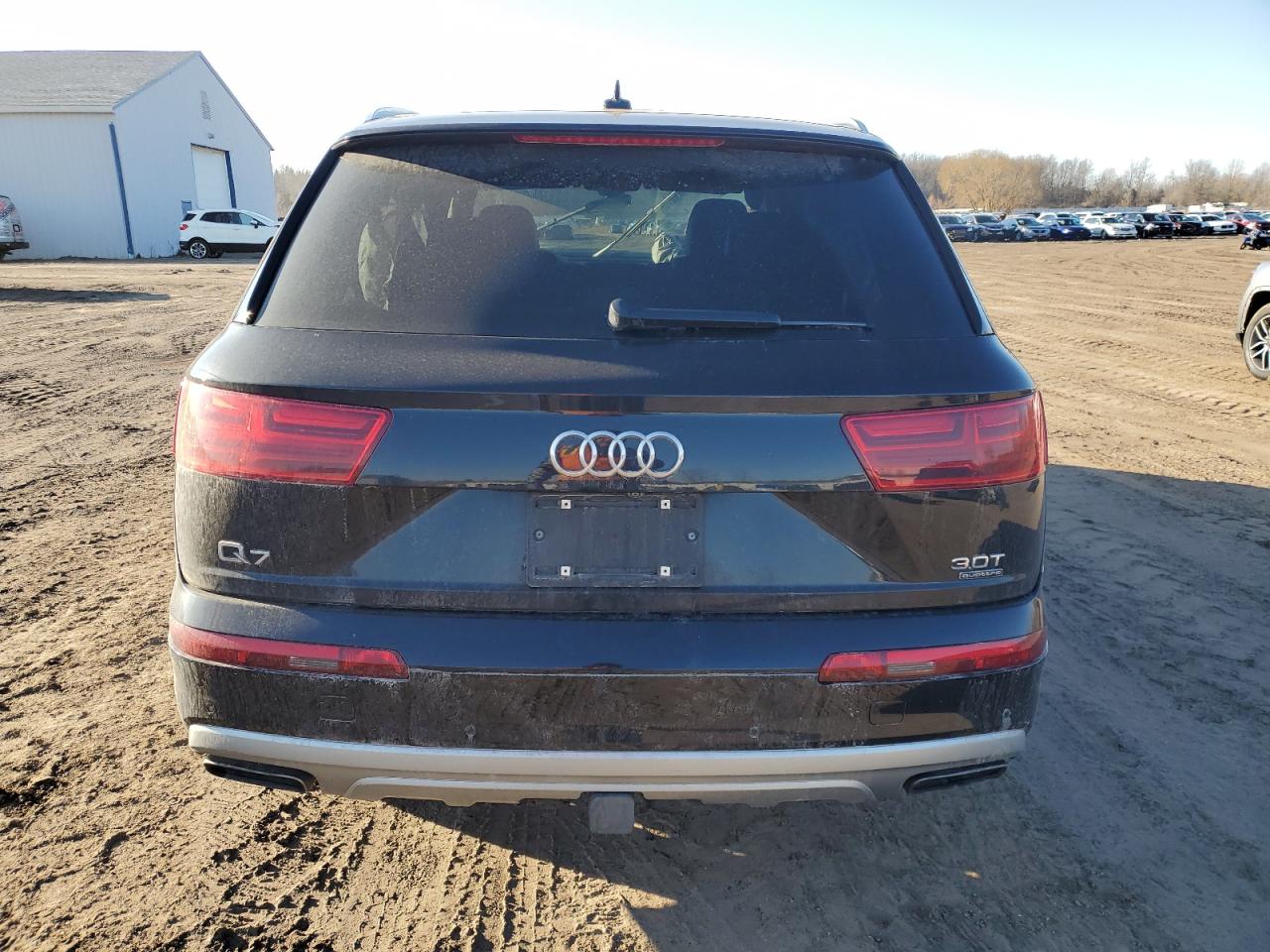 2017 Audi Q7 VIN WA1LAAF76HD024676 Copart auction photo, front end damage thumbnail 6