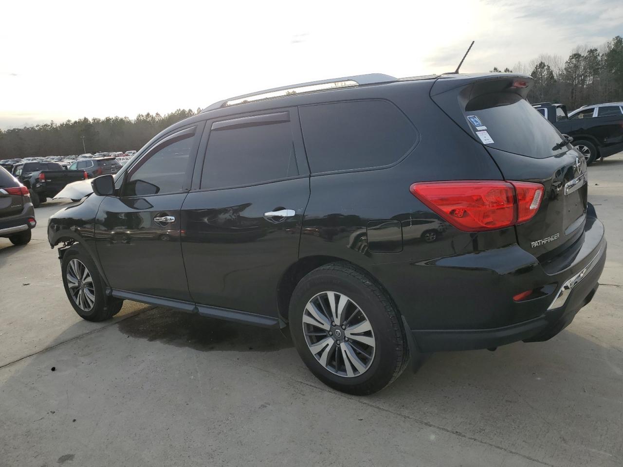 2018 Nissan Pathfinder VIN 5N1DR2MMXJC644777 Copart auction photo, front end damage thumbnail 2