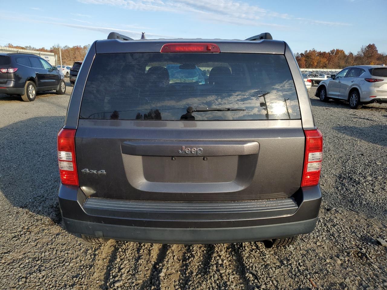 2015 Jeep Liberty (Patriot) VIN 1C4NJRBB7FD279700 Copart auction photo, front end damage thumbnail 6