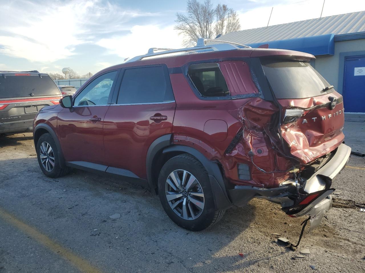 2024 Nissan Pathfinder VIN 5N1DR3CC2RC205762 Copart auction photo, rear end damage thumbnail 2